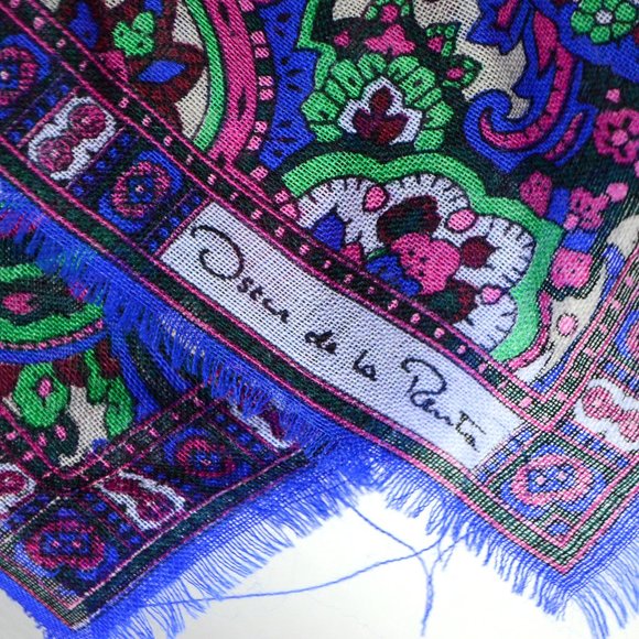 Oscar De La Renta Square Wool Scarf Paisley Floral - Picture 4 of 5